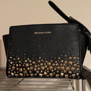 Michael Kors Black and Gold Crossbody